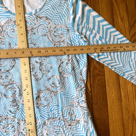 J. McLaughlin EUC Women's Light Sky Blue Scroll Print Long Sleeve Knit Top M - Picture 4 of 7